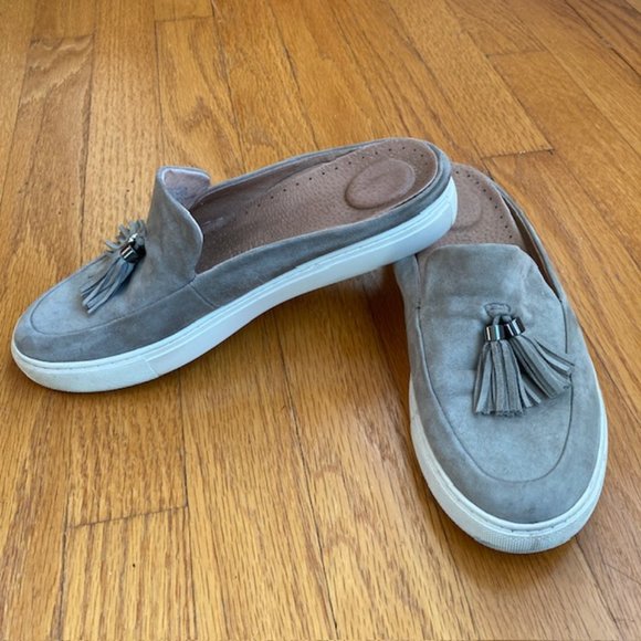 Gentle Souls by Kenneth Cole Rory tasseled mules in Gray suede size 7 - Picture 2 of 4